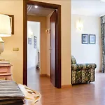 Hotell Carl And Do 4*