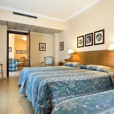 Hotel Carl & Do 4*