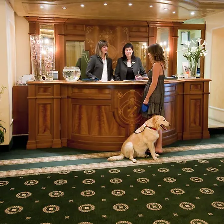 Otel Carl And Do 4*