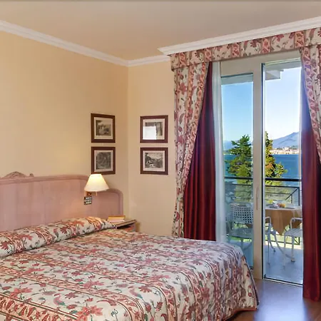 Otel Carl And Do Baveno