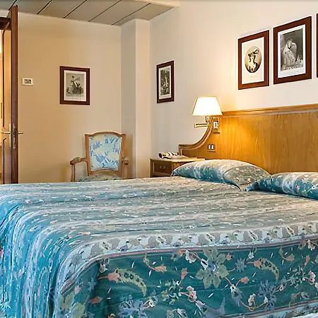 Otel Carl And Do Baveno