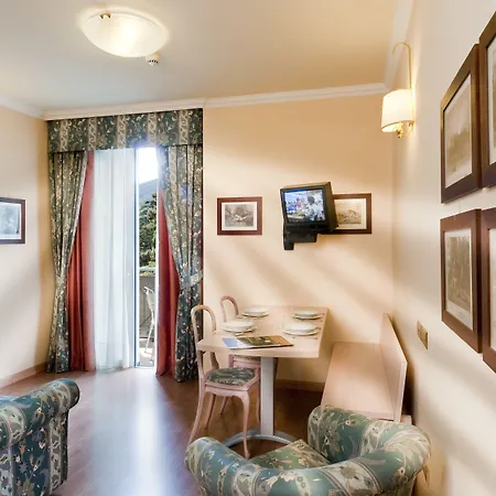 Carl And Do Otel 4*