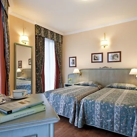 Otel Carl And Do 4*