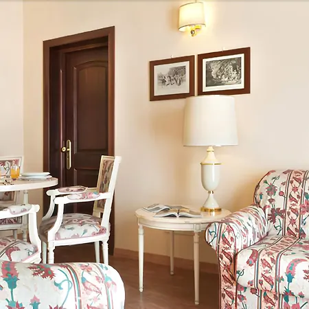 Carl And Do Otel Baveno