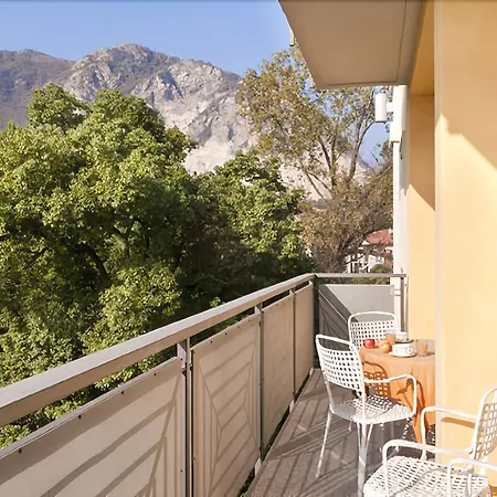 فندق Carl & Do بافينو