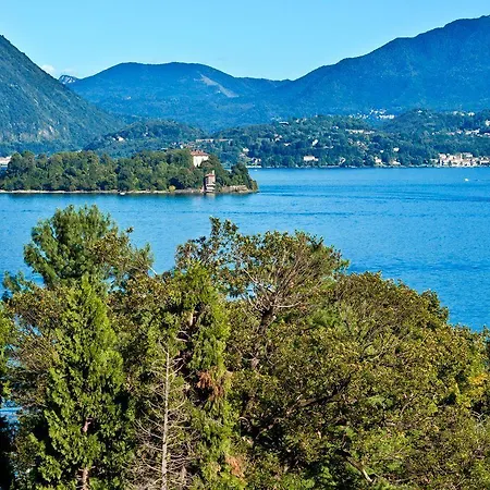 Otel Carl And Do Baveno