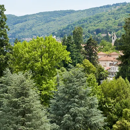 Carl And Do Otel Baveno
