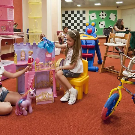 فندق Carl & Do بافينو