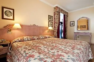 Carl & Do Hotel