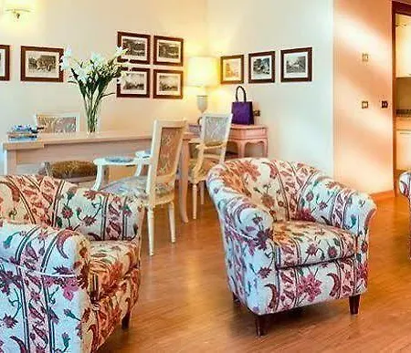Carl & Do Hotel Baveno