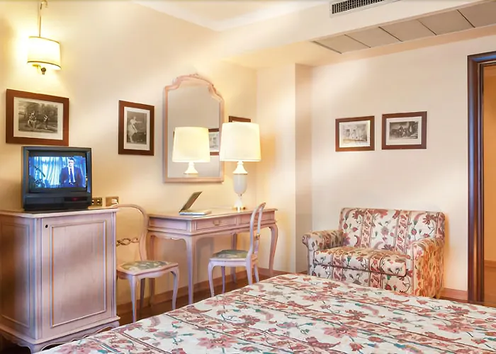 Carl And Do Hotel 4*