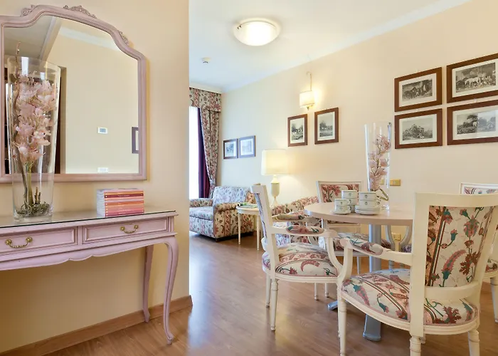 מלון Carl And Do 4*