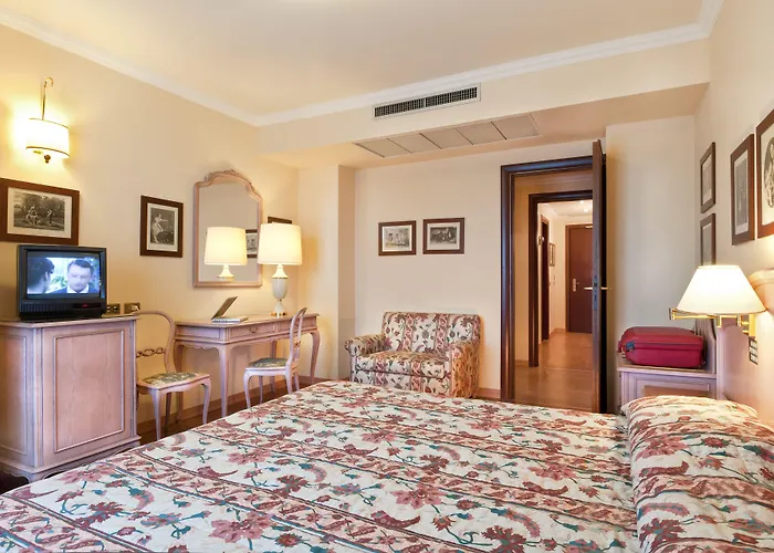 Hotel Carl And Do 4*