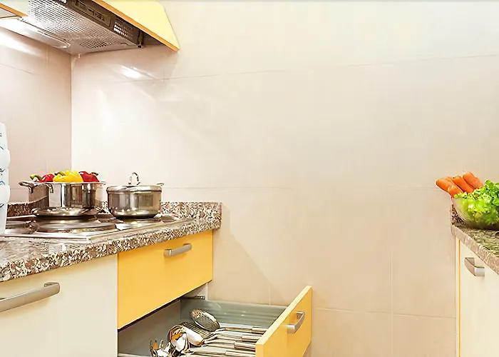 Carl And Do מלון