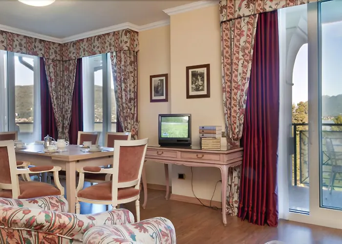 Hotel Carl And Do 4*